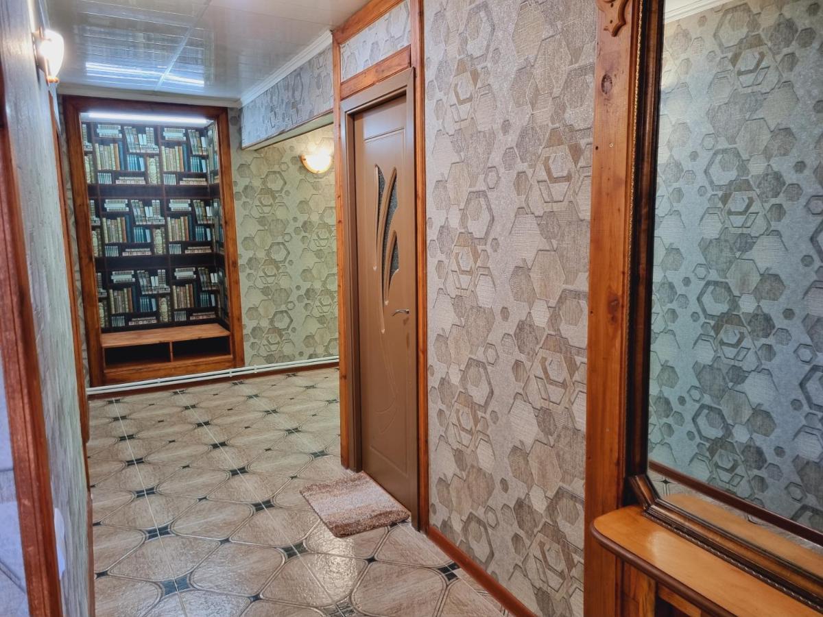 Хостел Hrachy Mot Ґюмрі Екстер'єр фото
